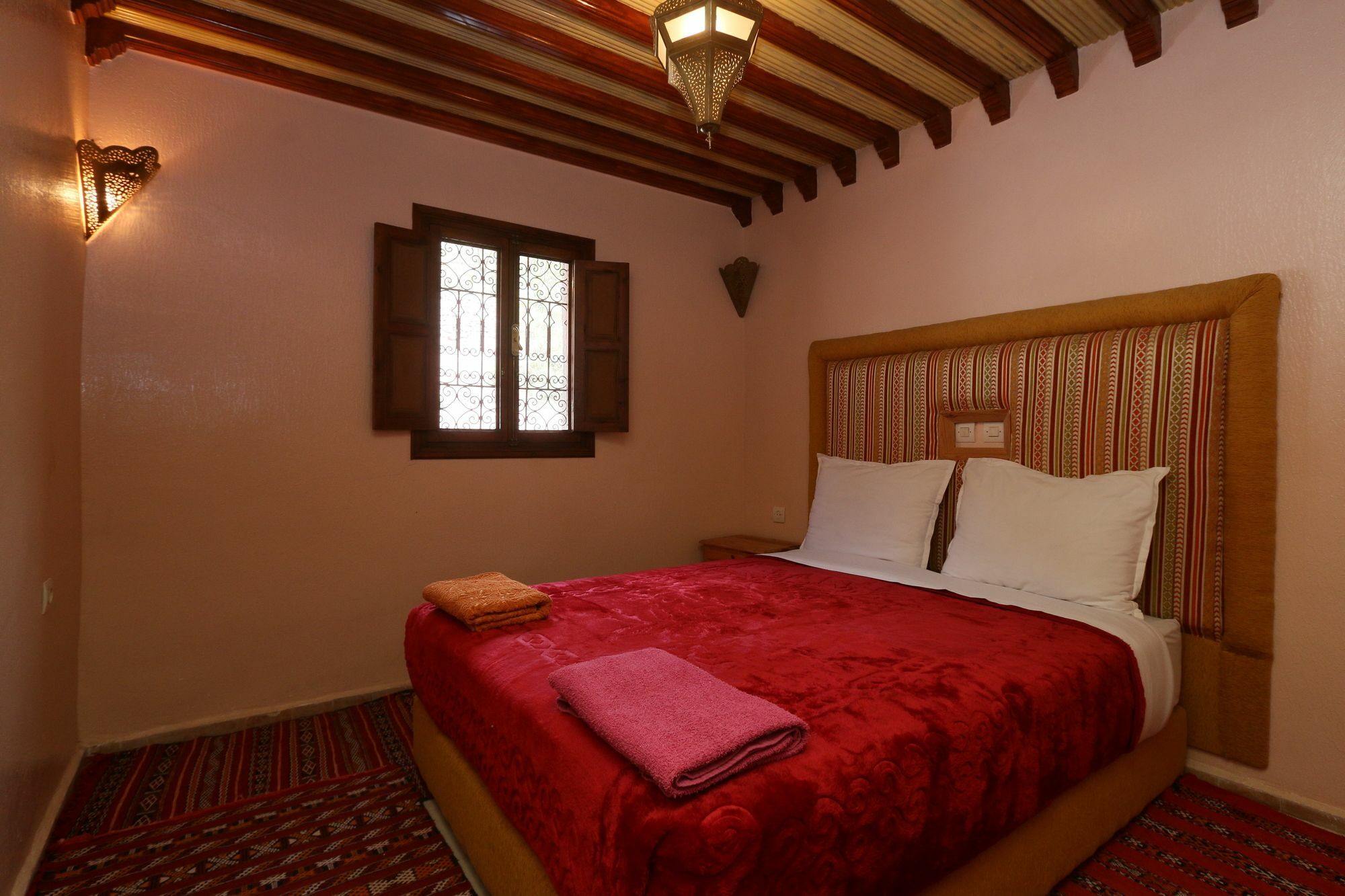 Tamatert Guest House Имлиль Экстерьер фото